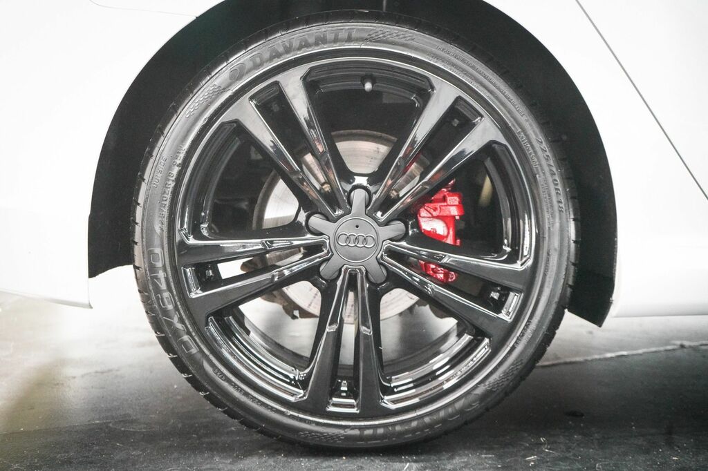 Audi A3 1.5 Tfsi Cod 35 S Line Sportback S Tronic Euro 6 White #35