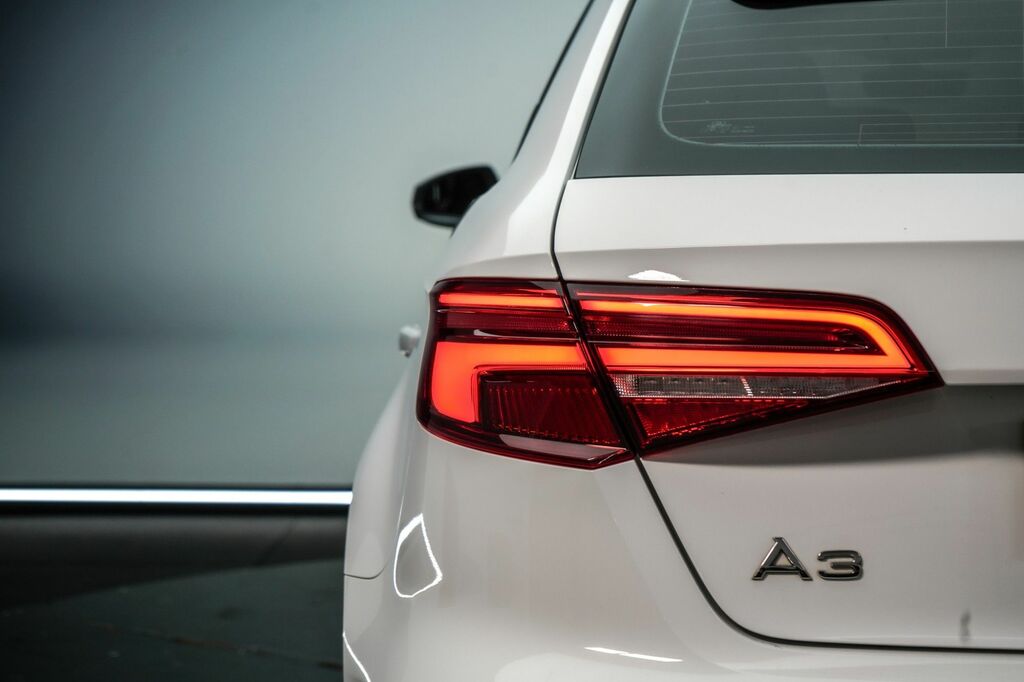 Audi A3 1.5 Tfsi Cod 35 S Line Sportback S Tronic Euro 6 White #9