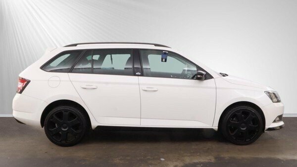 Skoda Fabia Hatchback Blue #9