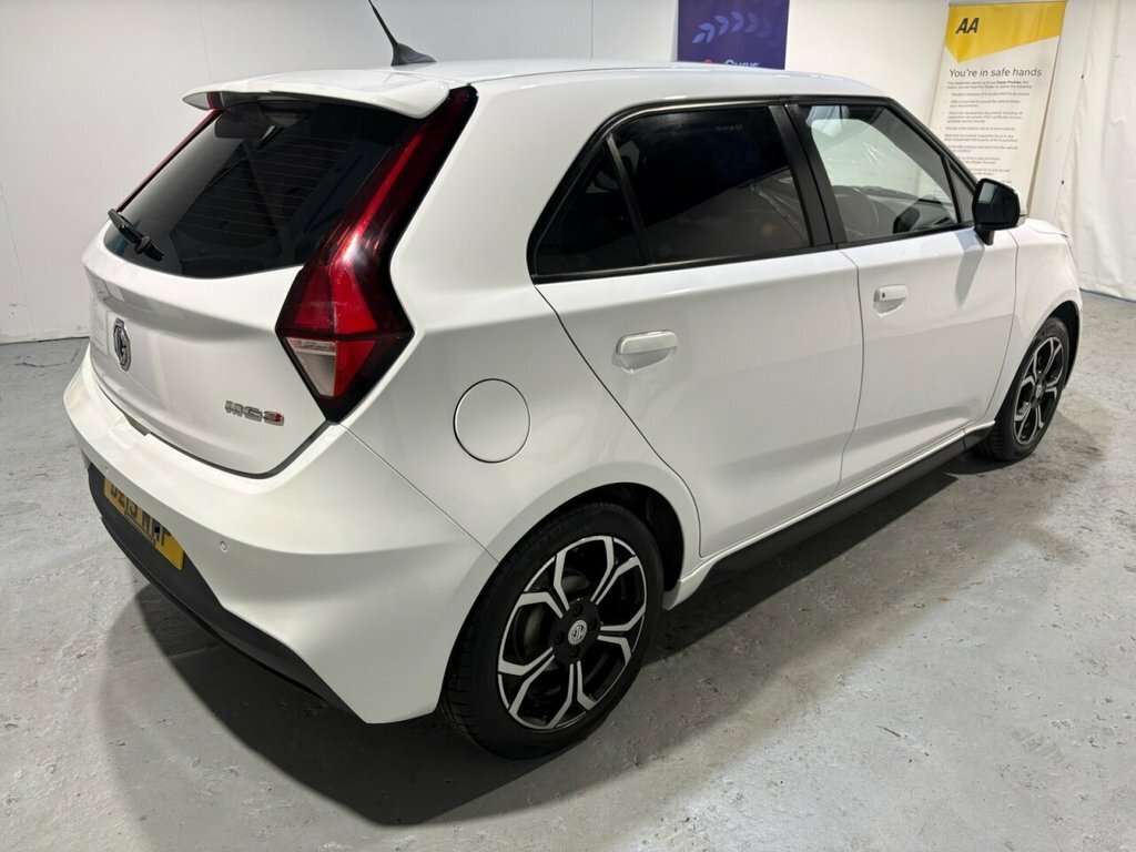 MG MG3 1.5L Exclusive BL19WWP White #4