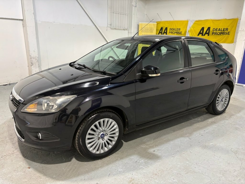 Ford Focus Hatchback Sport Tdci Black #8