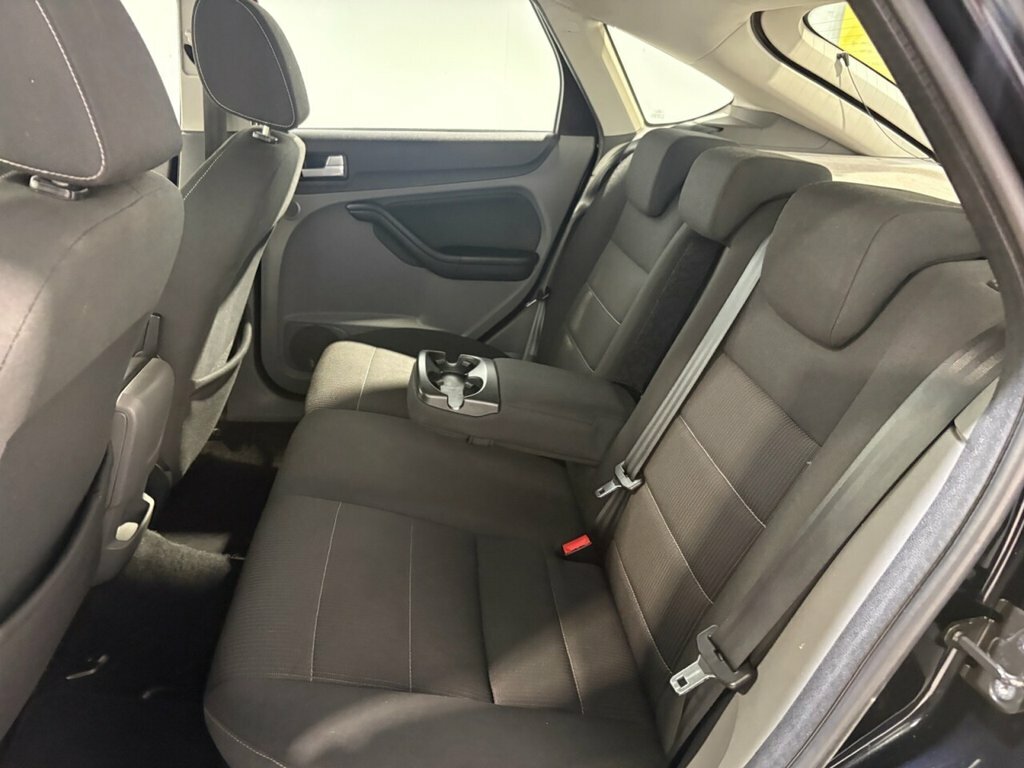 Ford Focus Hatchback Sport Tdci Black #16