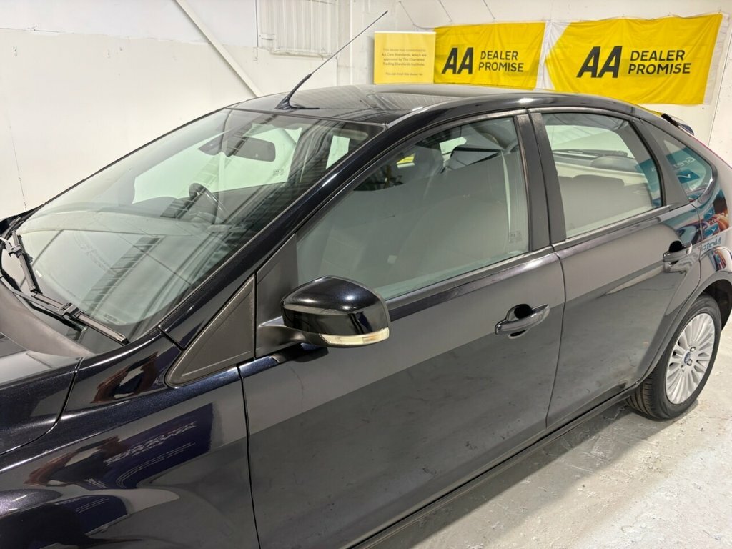 Ford Focus Hatchback Sport Tdci Black #11