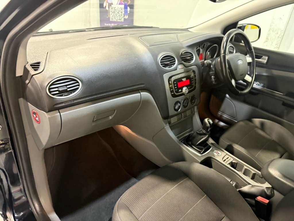 Ford Focus Hatchback Sport Tdci Black #14