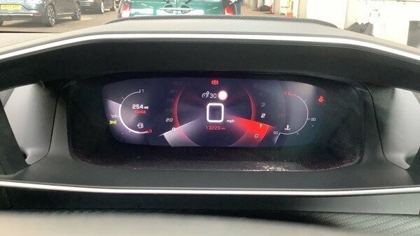 Peugeot 208 Puretech Active Premium Plus Black #11