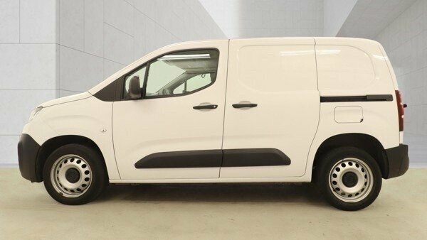 Citroen Berlingo 1.5L Enterprise Edition M White #2