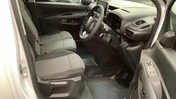 Citroen Berlingo Diesel Black #12