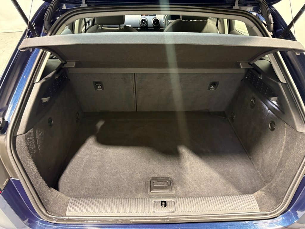 Audi A3 A3 Sportback 35 Tfsi Sport Blue #42
