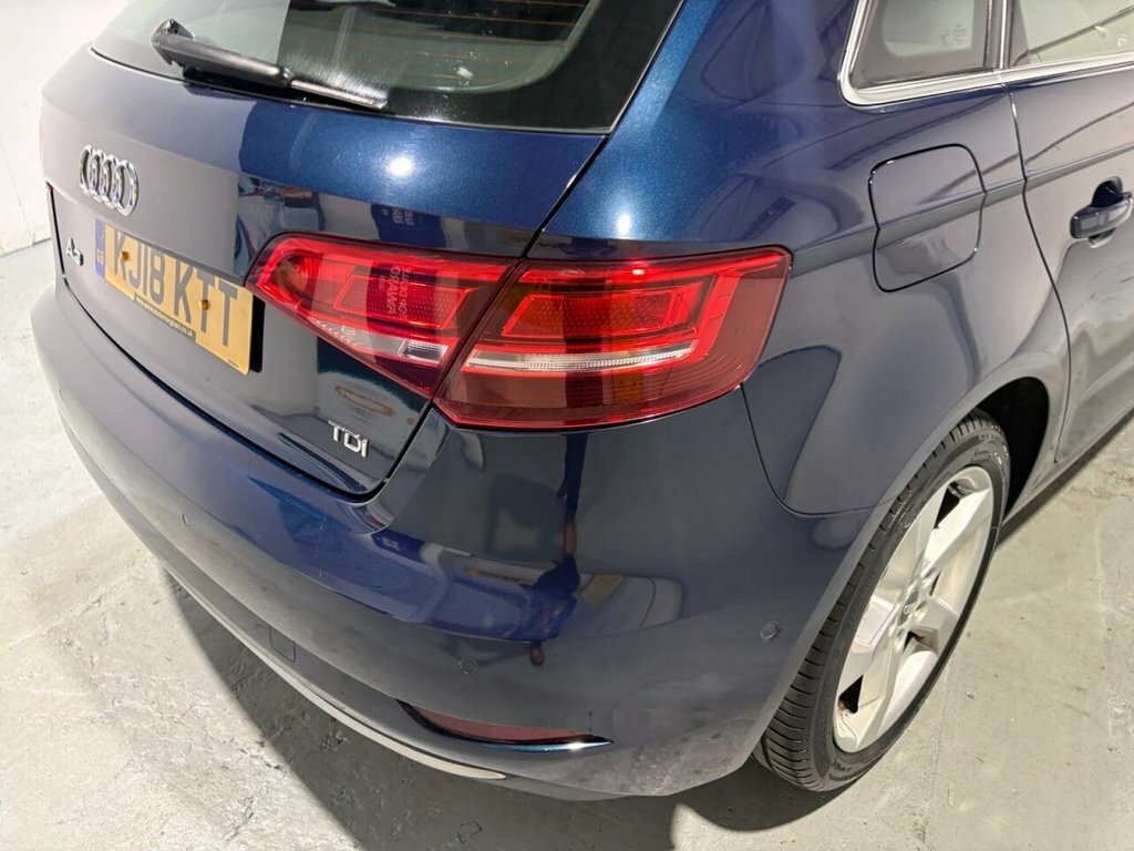 Audi A3 A3 Sportback 35 Tfsi Sport Blue #46