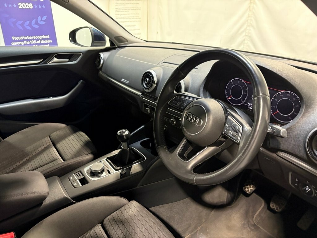 Audi A3 A3 Sportback 35 Tfsi Sport Blue #54