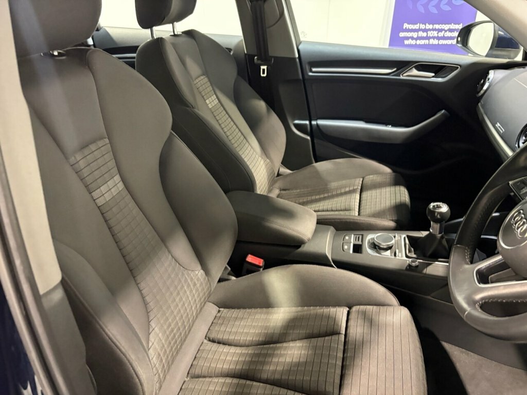 Audi A3 A3 Sportback 35 Tfsi Sport Blue #55