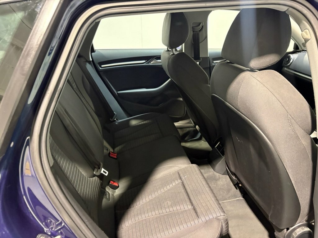 Audi A3 A3 Sportback 35 Tfsi Sport Blue #51