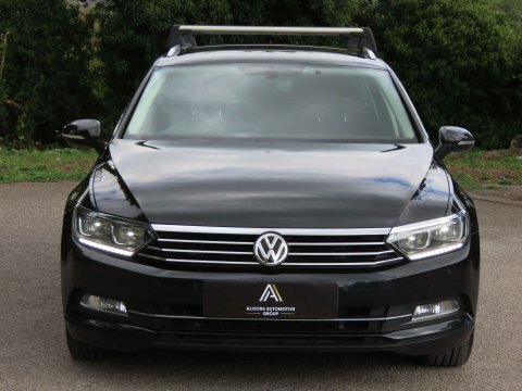 Volkswagen Passat 2.0 Tdi Se Black #2