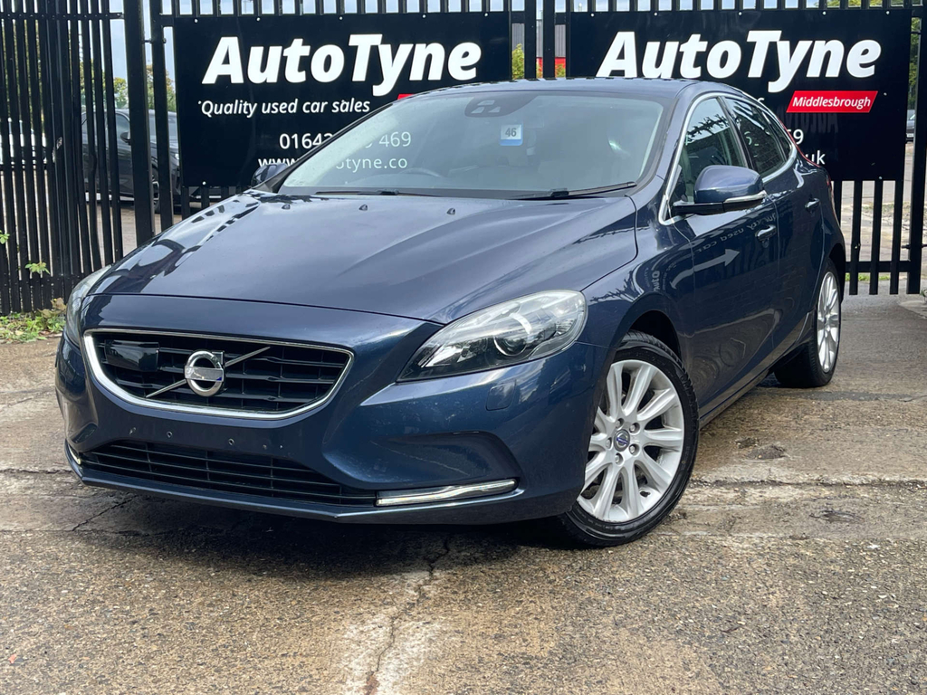 Volvo V40 D2 Se Lux Nav Hatchback Euro 5 Ss  #3