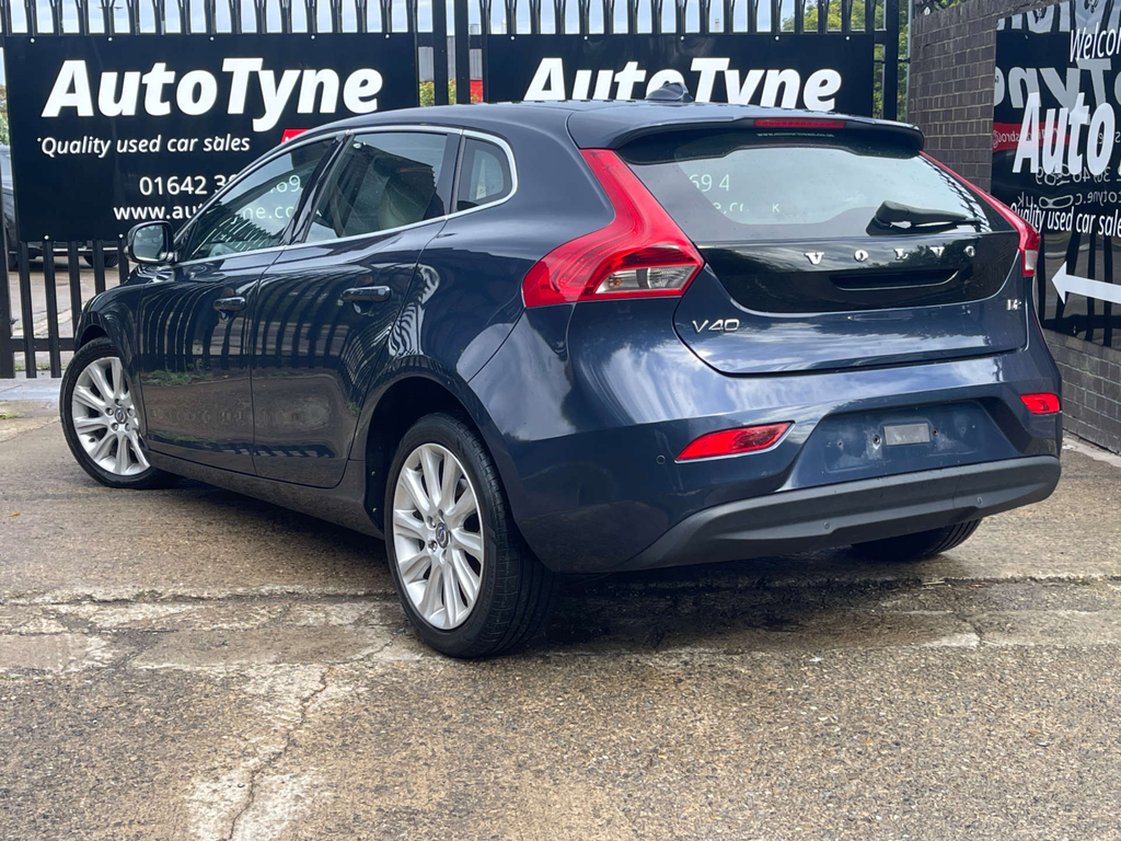 Volvo V40 D2 Se Lux Nav Hatchback Euro 5 Ss  #6