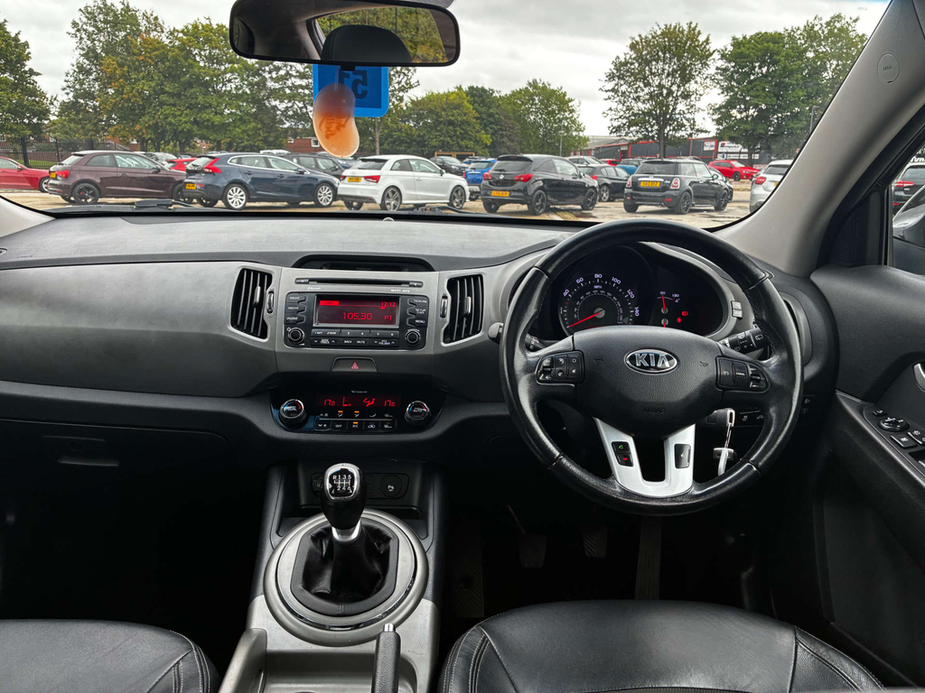 Kia Sportage 1.7 Crdi White Edition White #33