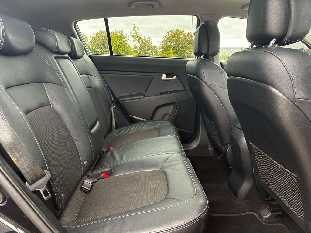 Kia Sportage 1.7 Crdi White Edition White #35