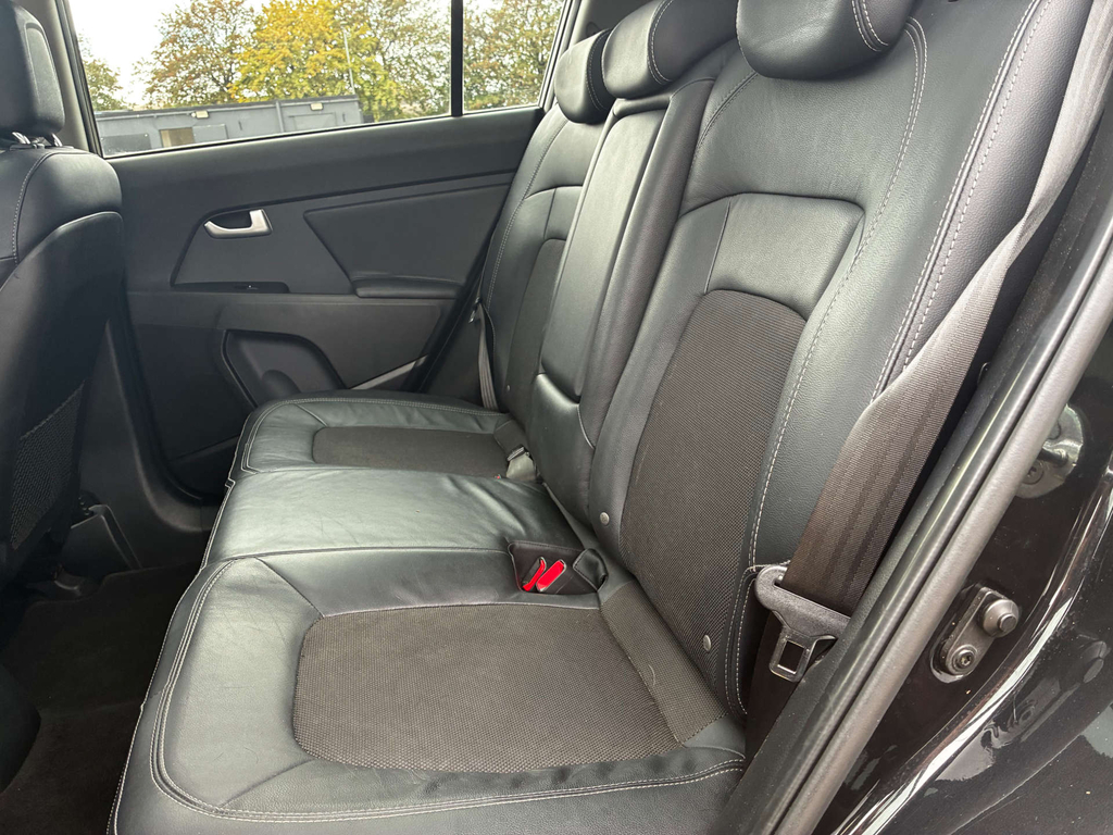Kia Sportage 1.7 Crdi White Edition White #38