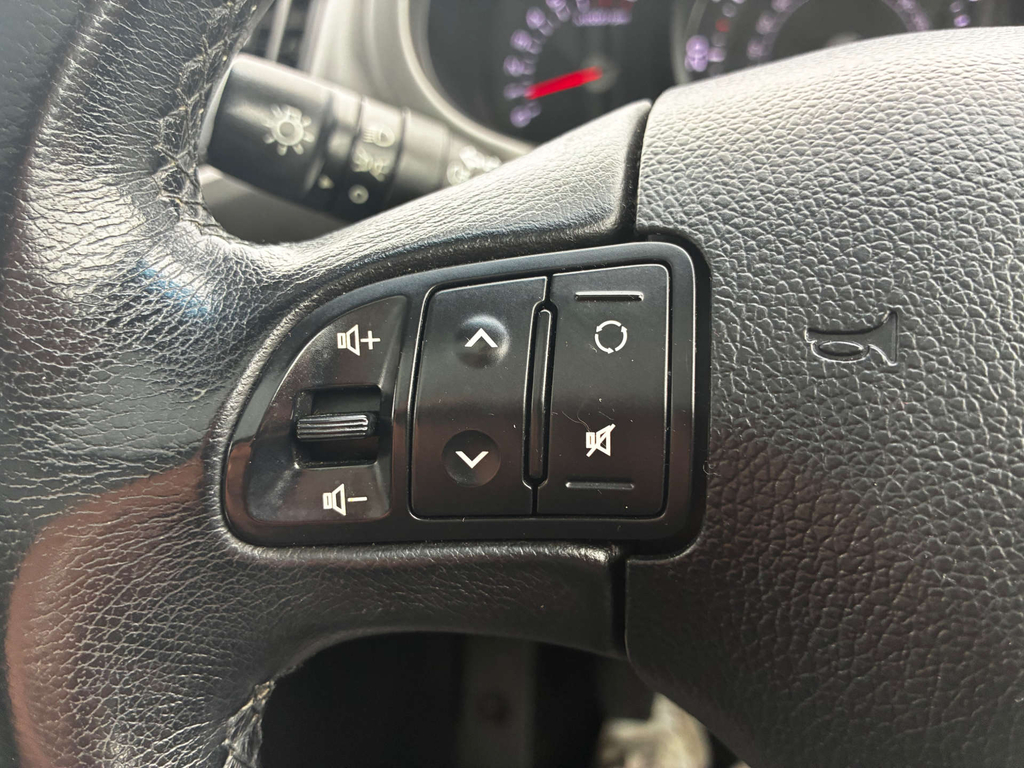 Kia Sportage 1.7 Crdi White Edition White #19