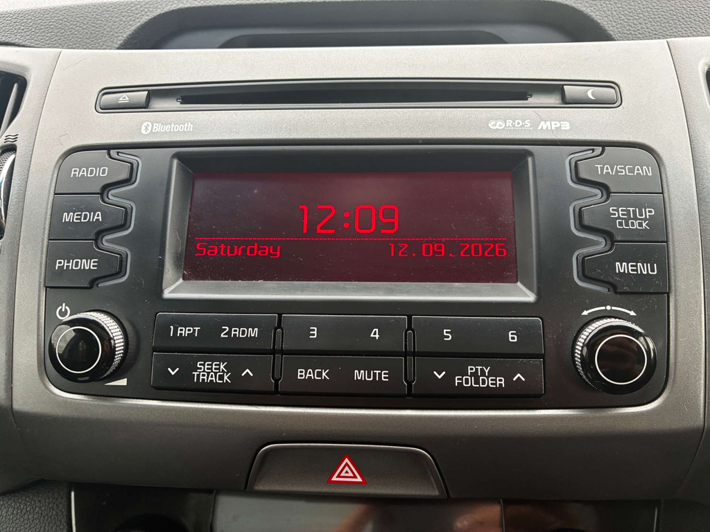 Kia Sportage 1.7 Crdi White Edition White #12