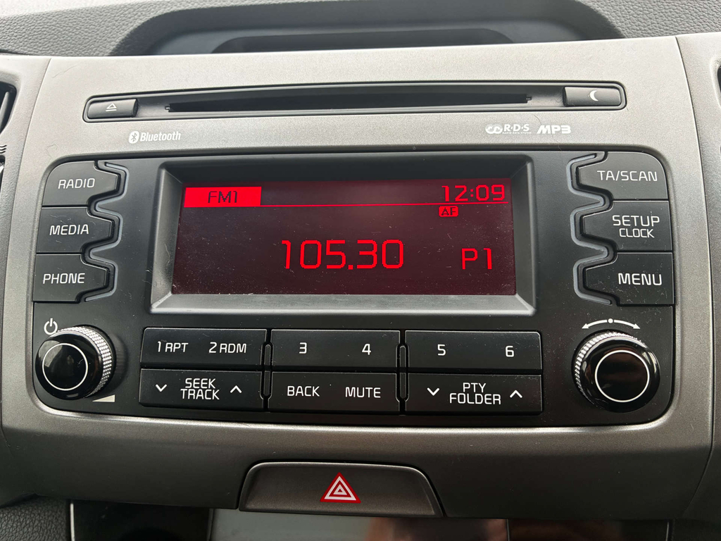 Kia Sportage 1.7 Crdi White Edition White #17