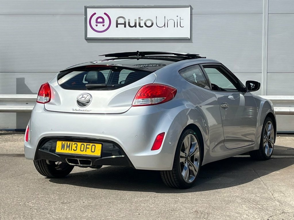 Hyundai Veloster 1.6L Sport Silver #4