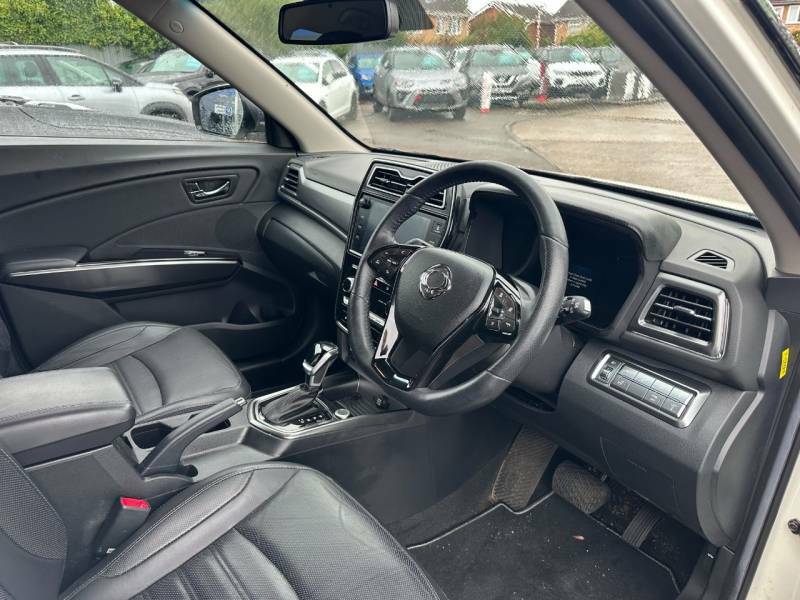 SsangYong Tivoli 1.5P Ultimate - 2023 23 White #5