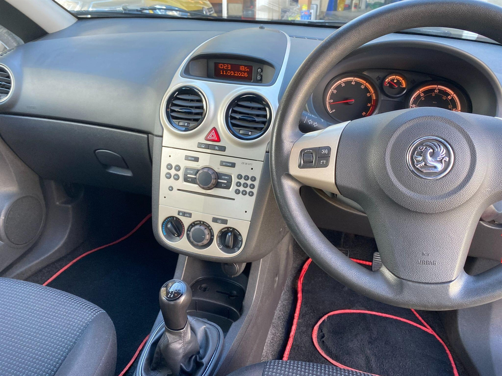 Vauxhall Corsa 1.2I 16V Life Black #3