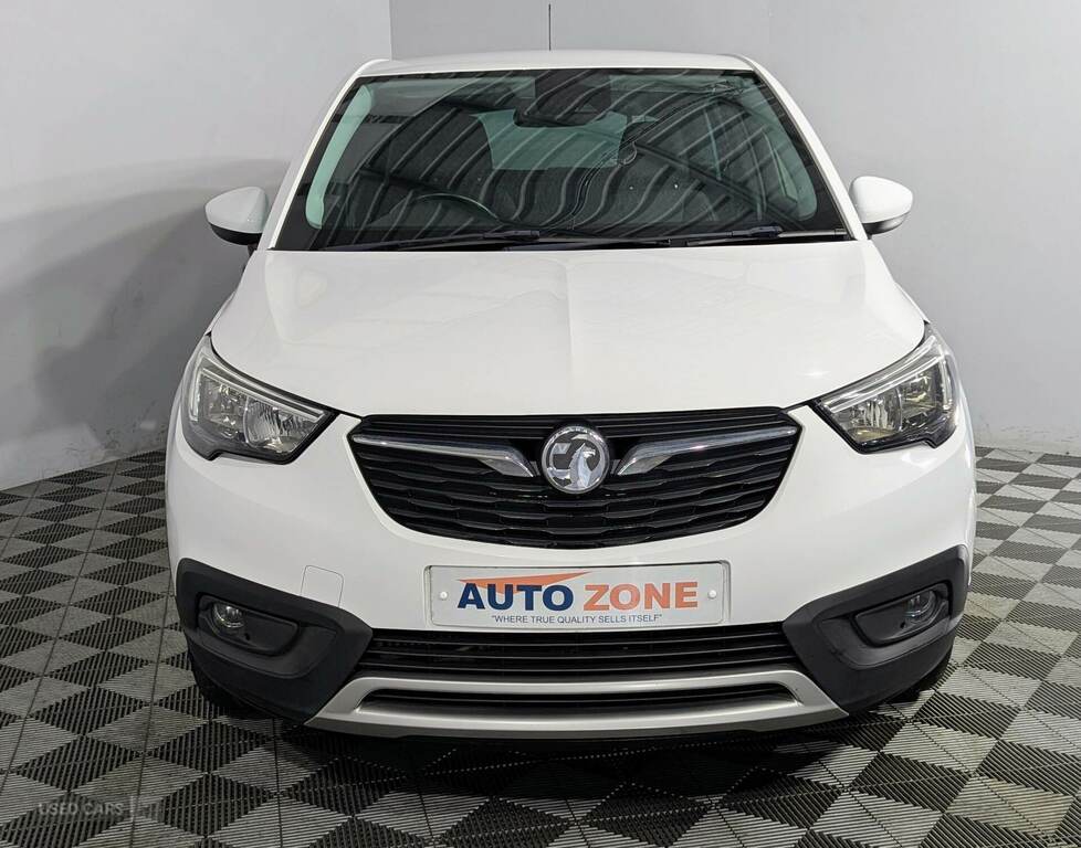 Vauxhall Crossland X 1.2T 110 Tech Line Nav Start Stop White #2