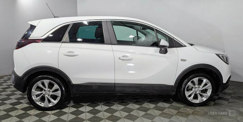 Vauxhall Crossland X 1.2T 110 Tech Line Nav Start Stop White #3