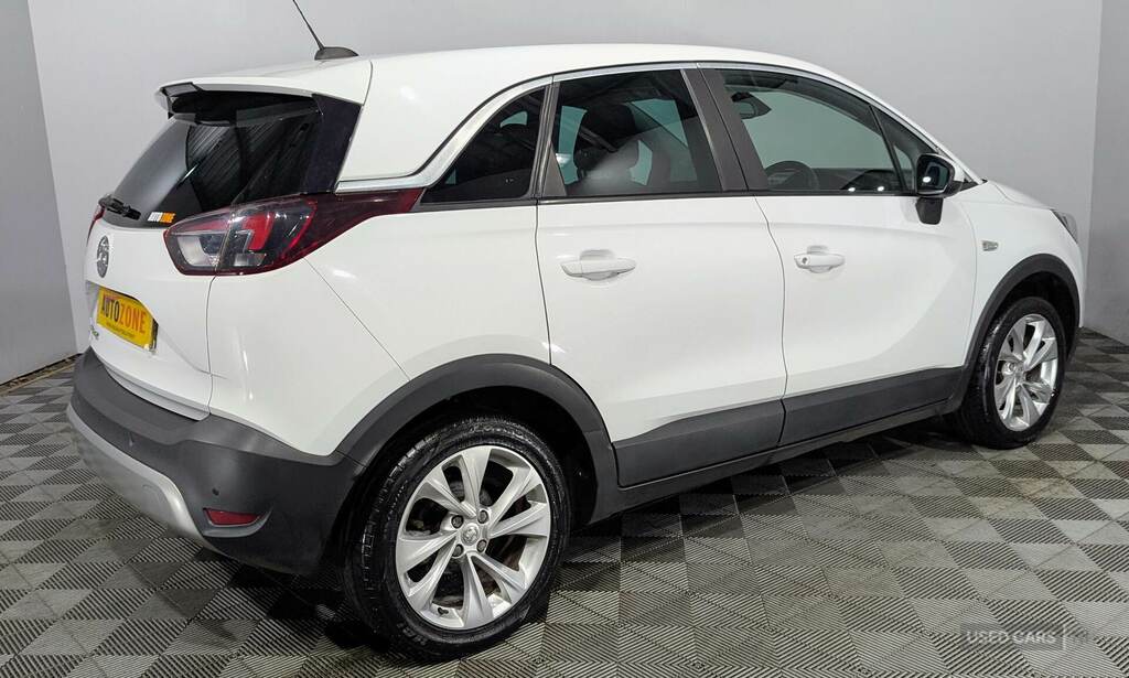 Vauxhall Crossland X 1.2T 110 Tech Line Nav Start Stop White #5