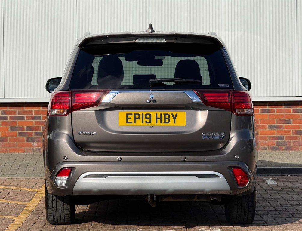 Mitsubishi Outlander 4Hs Phev Cvt 4Wd EP19HBY Brown #5