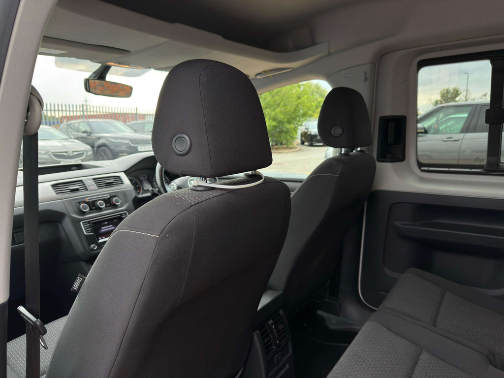Volkswagen Caddy Maxi Life 2L Null Blue #38