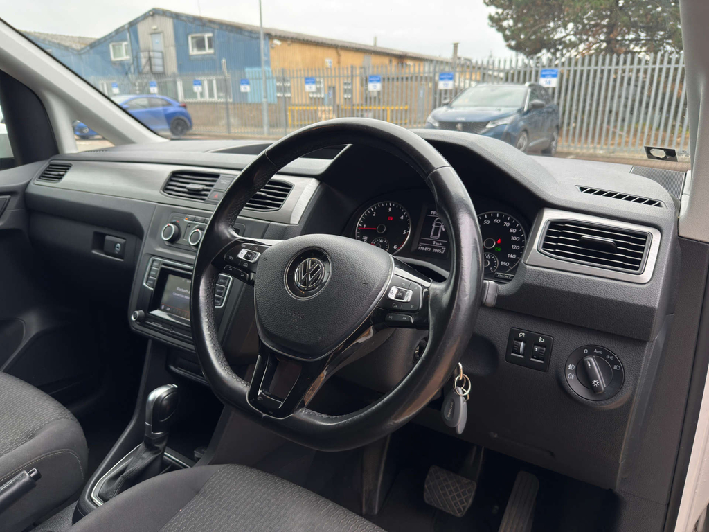 Volkswagen Caddy Maxi Life 2L Null Blue #12