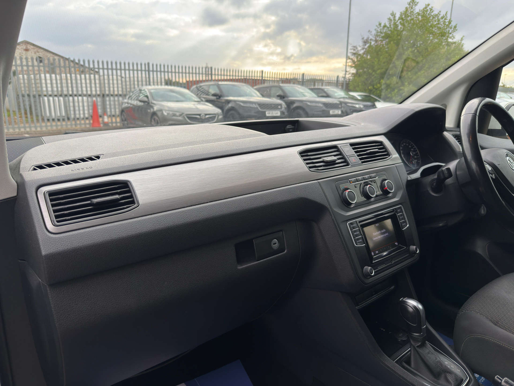 Volkswagen Caddy Maxi Life 2L Null Blue #35