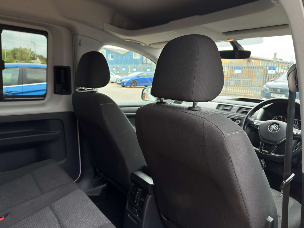 Volkswagen Caddy Maxi Life 2L Null Blue #24