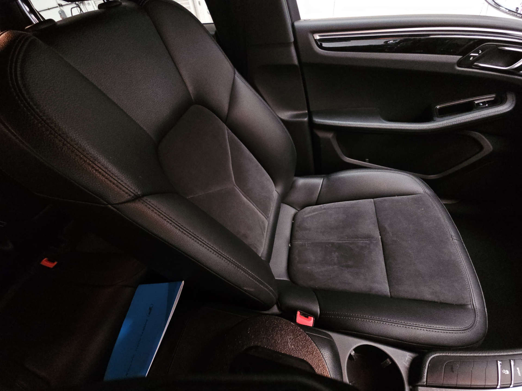 Porsche Macan Macan T S-a Black #10