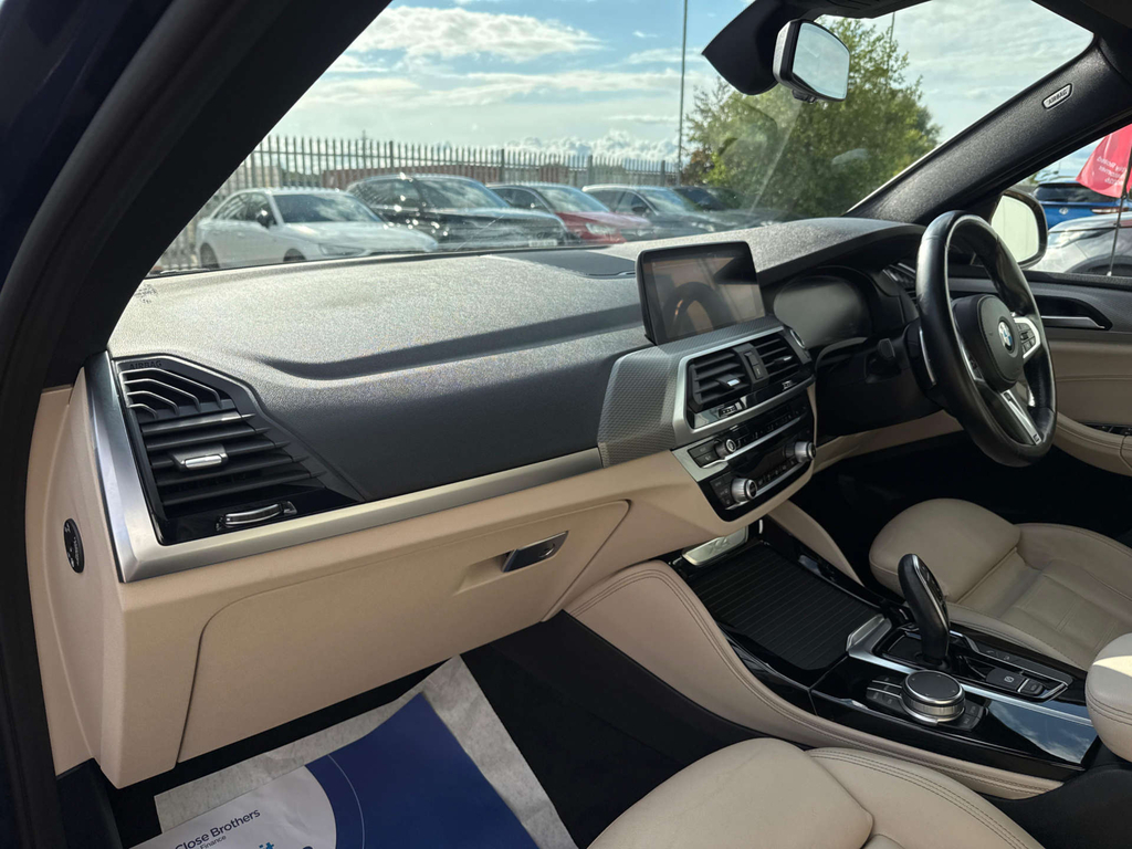 BMW X4 M40i Black #45
