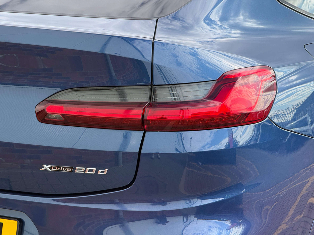 BMW X4 M40i Black #18