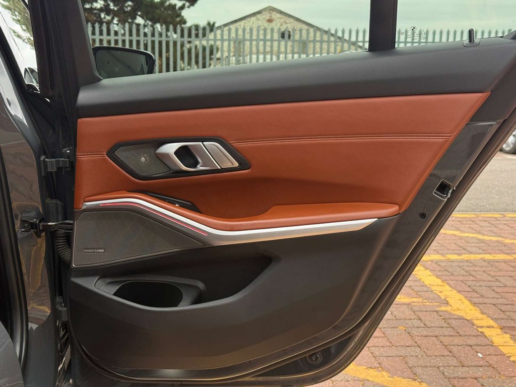 BMW 3 Series 330I M Sport Step Black #39