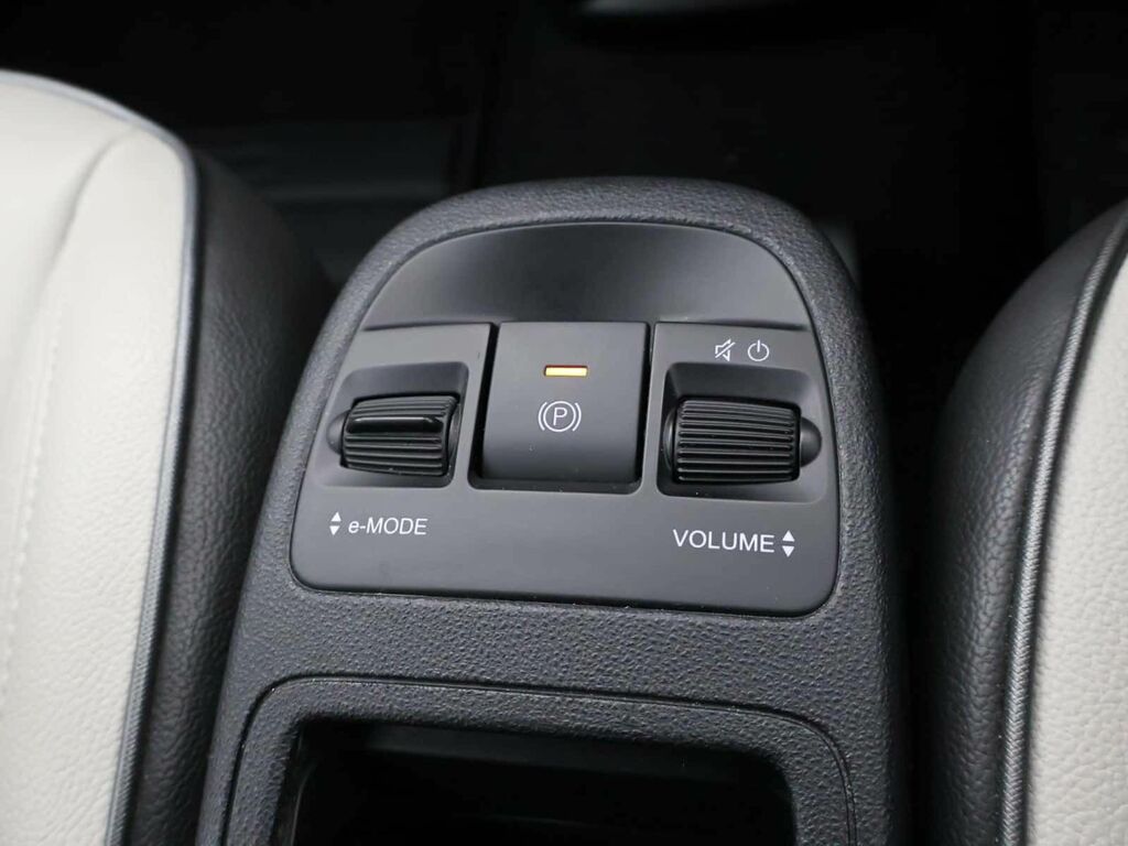 Fiat 500E C Passion Black #20
