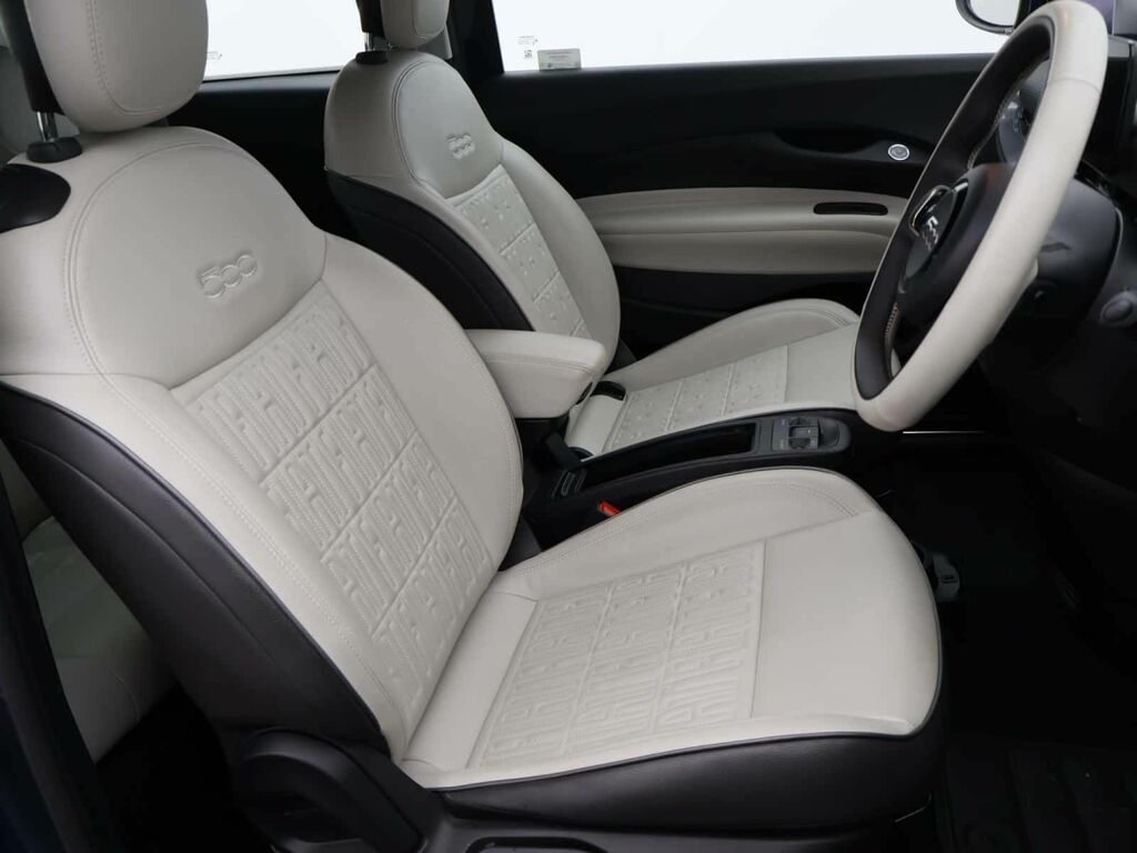 Fiat 500E C Passion Black #8