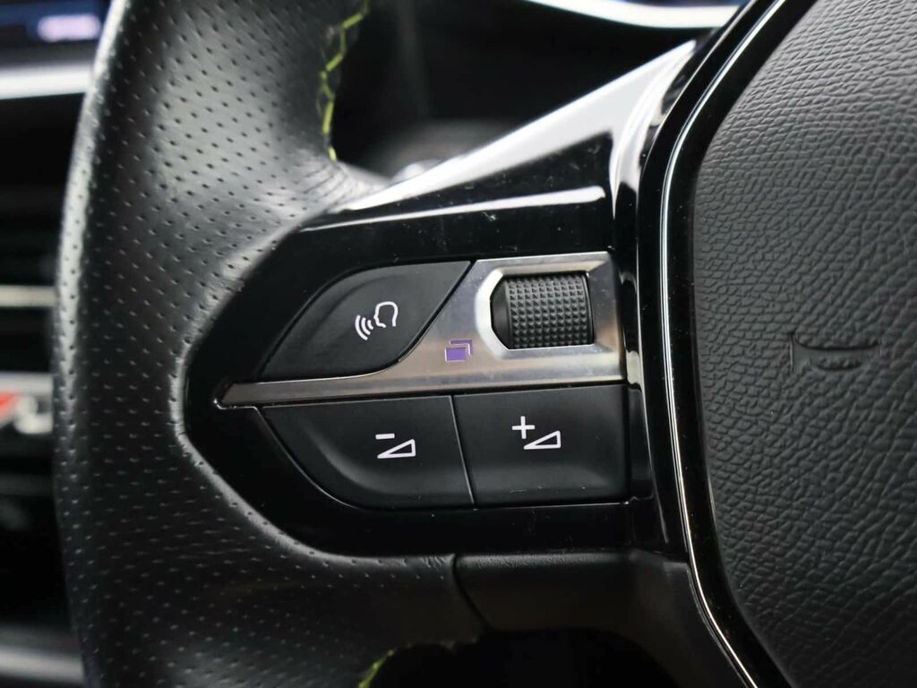 Peugeot e-208 Hatchback Grey #19
