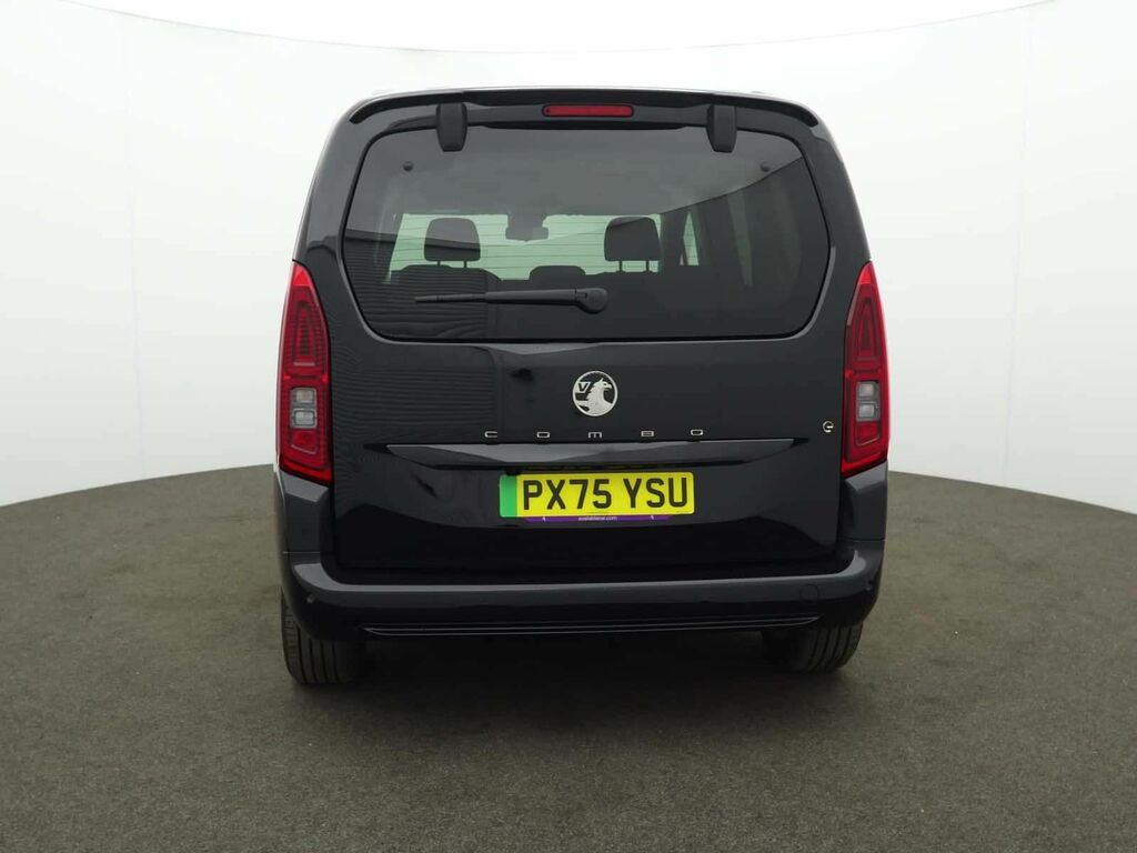 Vauxhall Combo-e Life 2300 50Kwh Dynamic L1 H1 7.4Kw Charger White #3