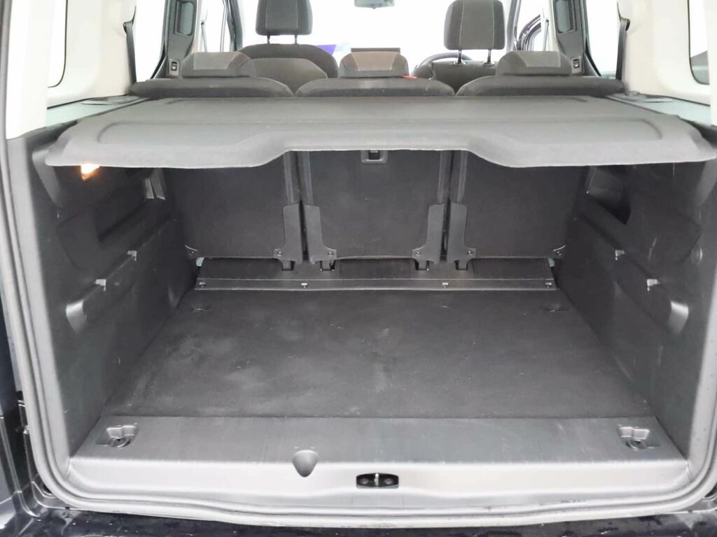 Vauxhall Combo-e Life 2300 50Kwh Dynamic L1 H1 7.4Kw Charger White #7
