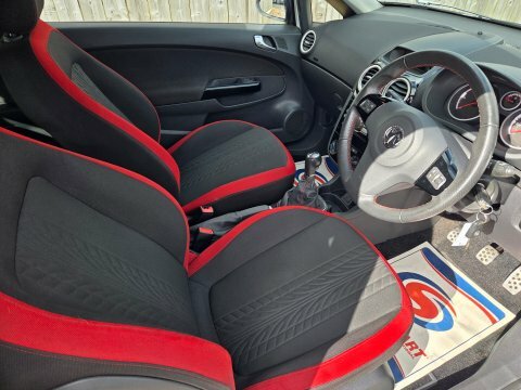 Vauxhall Corsa Excite Red #10
