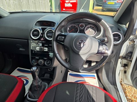Vauxhall Corsa Excite Red #12