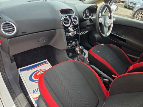 Vauxhall Corsa Excite Red #26