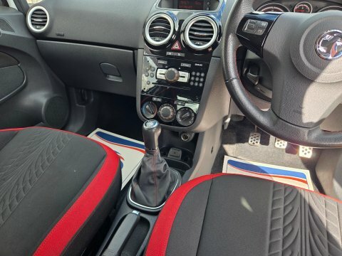 Vauxhall Corsa Excite Red #15
