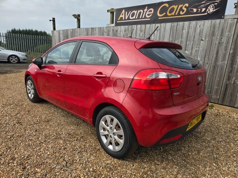 Kia RIO Crdi 1 Air Red #5